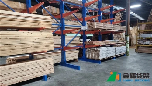 Jak vybrat správný konzolový regál pro skladování dlouhého materiálu